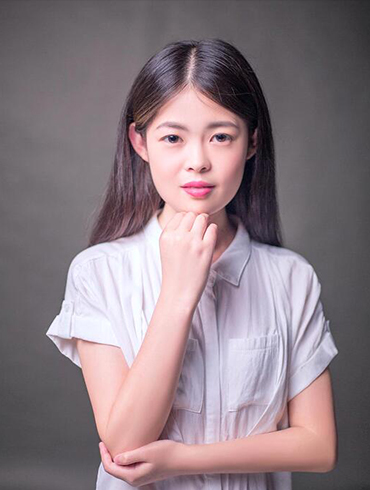 邵露華